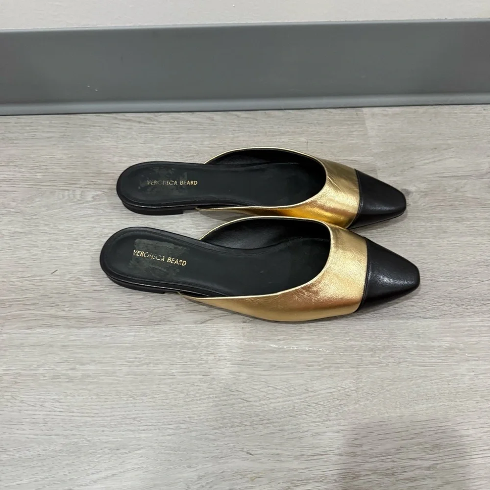 Veronica Beard Mule Flat Carlotta Pointed Toe in Gold Black